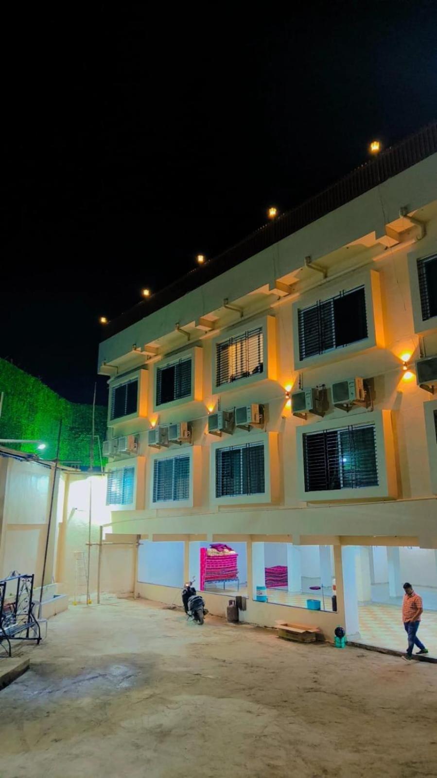 Hotel Mayur Residency Ellora Екстер'єр фото